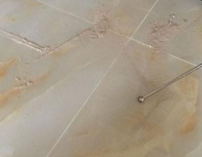 昌江瓷砖空鼓维修公司分享粘合剂选择不当在瓷砖铺贴过程中可能导致以下问题